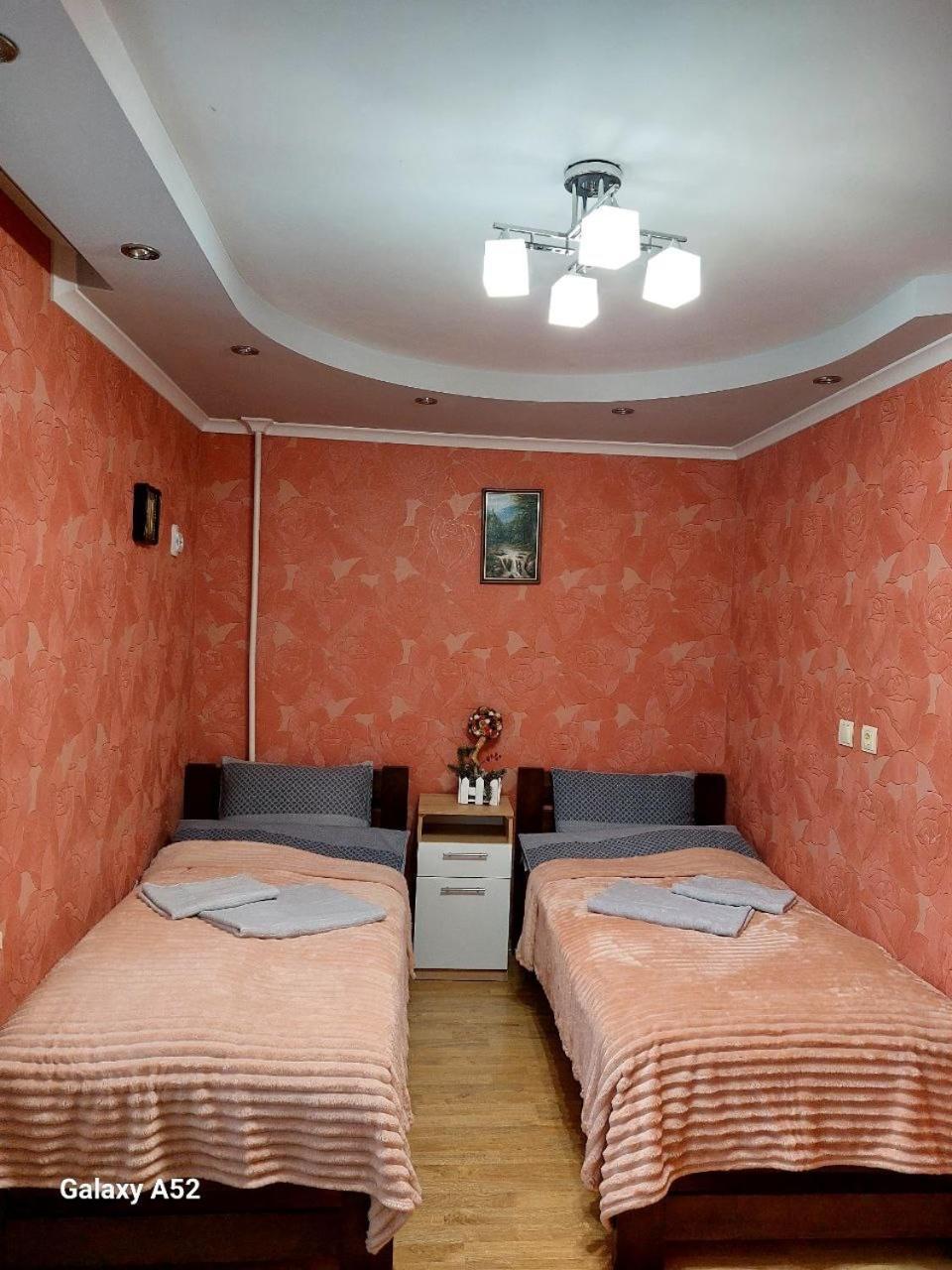 Подобова Оренда Двокімнатної Квартири Старичі Buitenkant foto